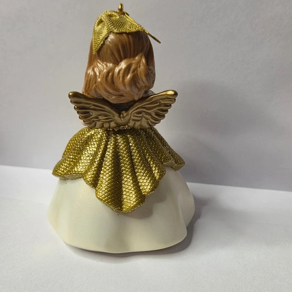 Hallmark Keepsake Madame Alexander Twinkling Star Angel Christmas Ornament 2018